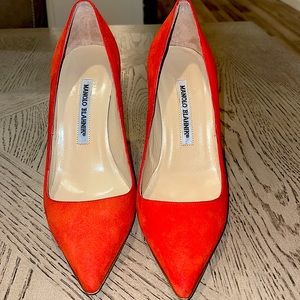 Manolo Blahnik Suede Pumps size 37
